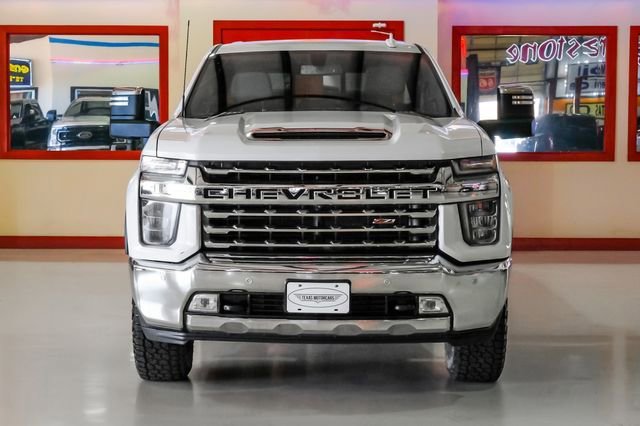 Used 2023 Chevrolet Silverado 3500 LTZ w/ LTZ Convenience Package AWD/4WD image 9