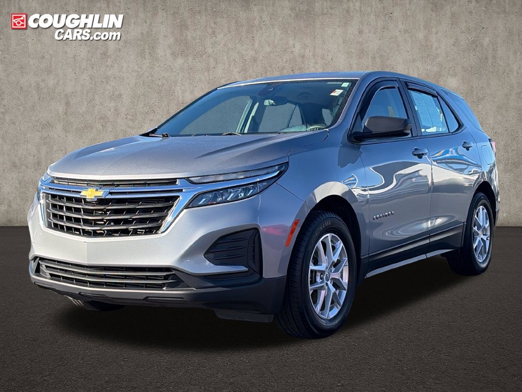 Used 2023 Chevrolet Equinox LS FWD image 3
