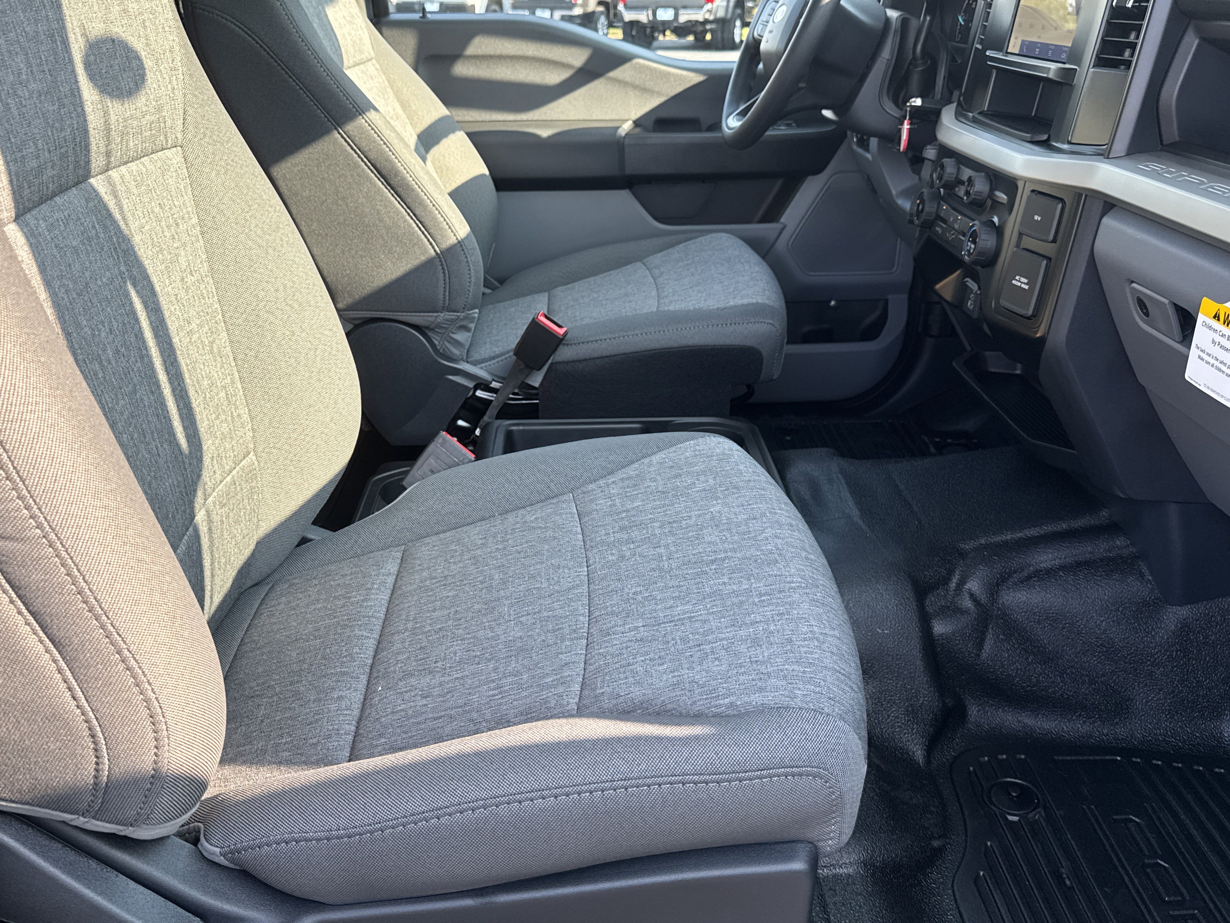 New 2026 Ford F350 XL w/ XL Chrome Package image 10