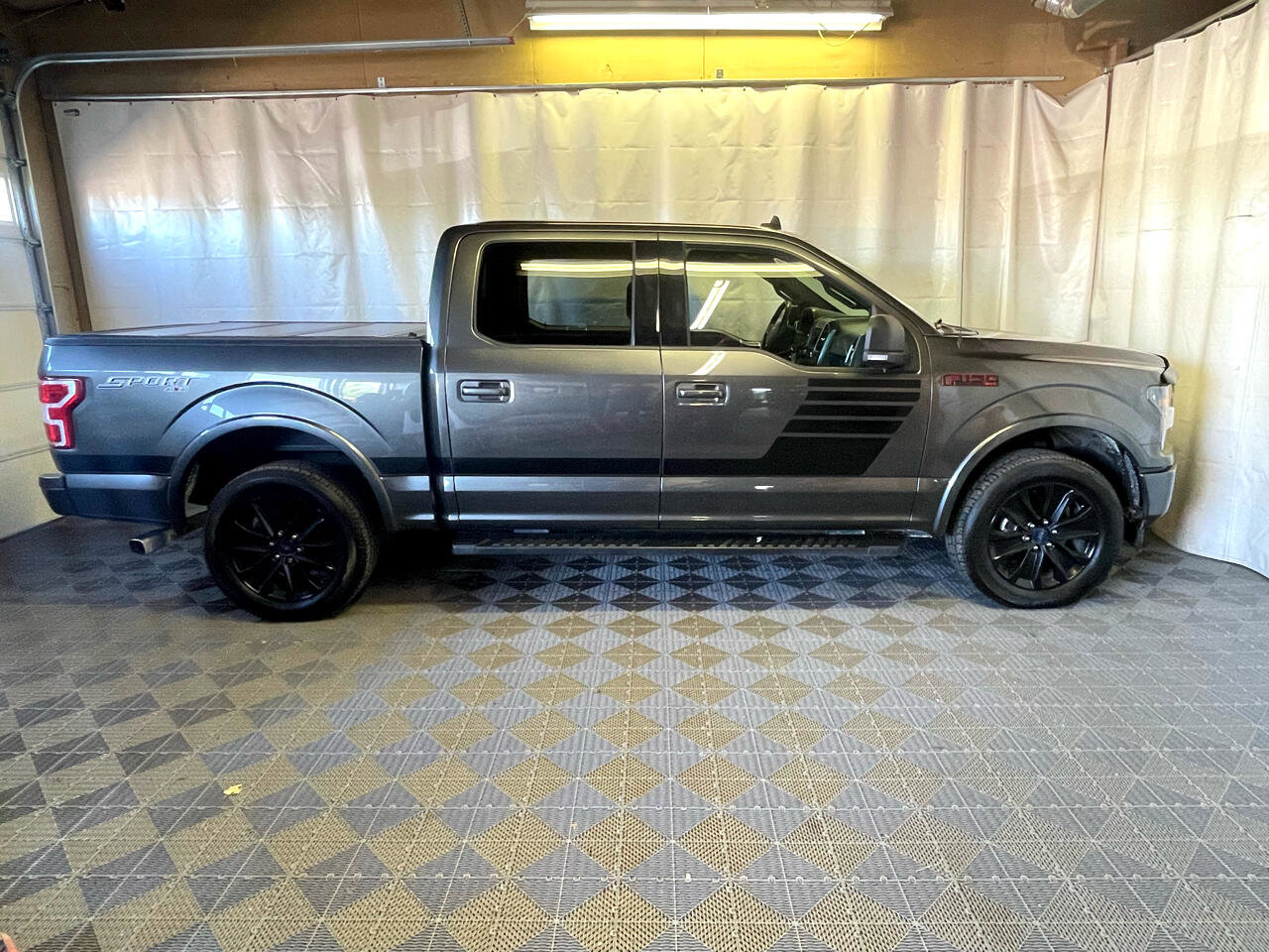 Used 2019 Ford F150 XLT w/ Equipment Group 302A Luxury image 9
