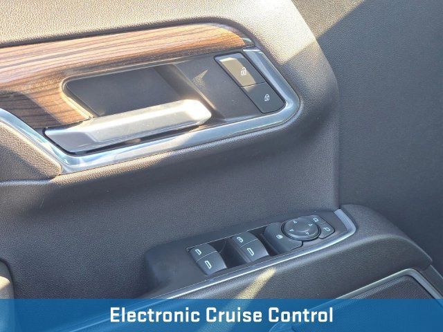 Used 2023 Chevrolet Silverado 1500 RST AWD/4WD image 24