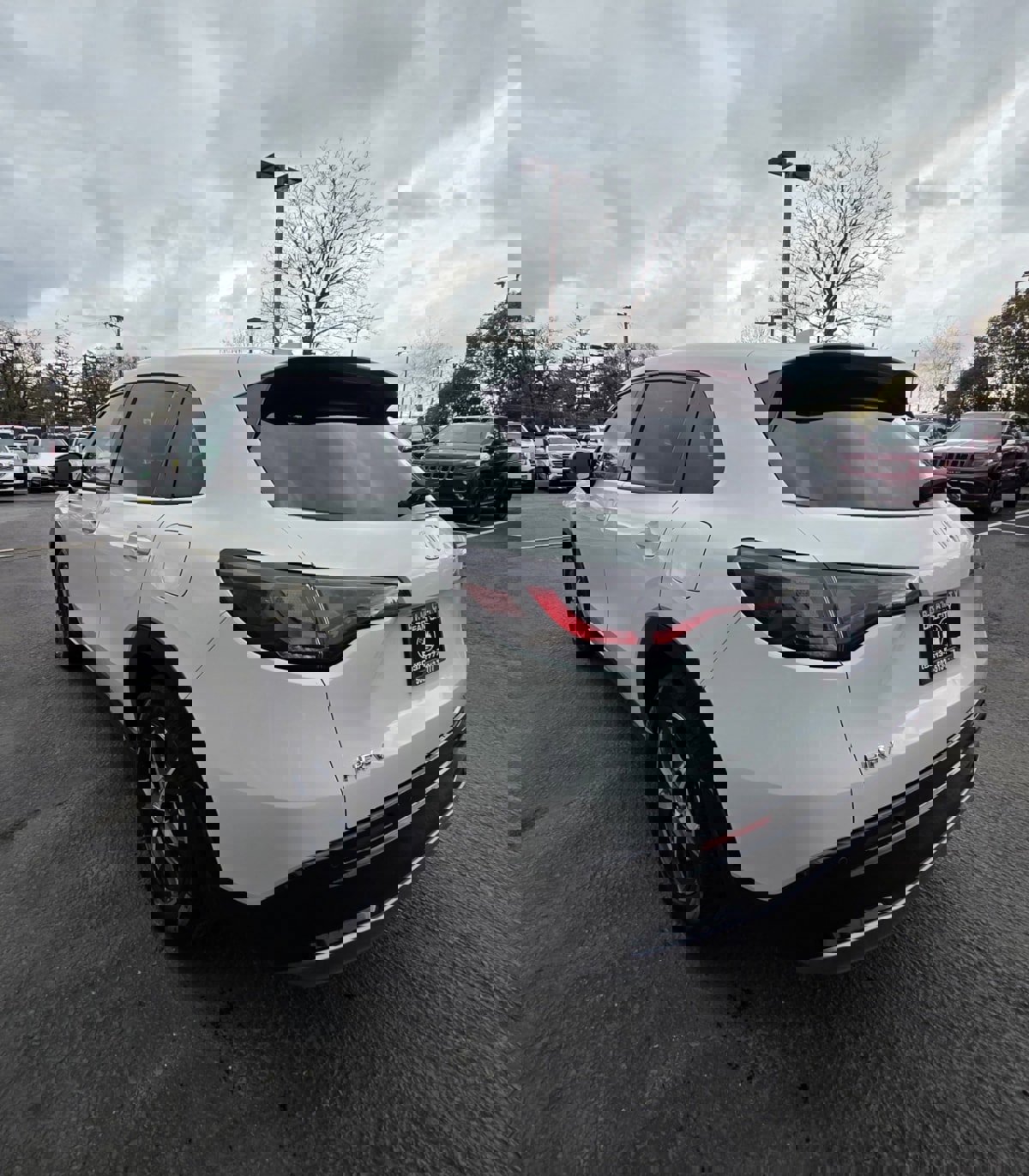 Used 2024 Honda HR-V EX-L image 9