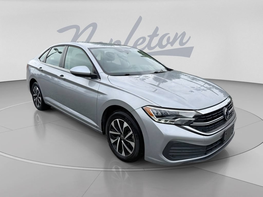 Certified 2024 Volkswagen Jetta S FWD image 3