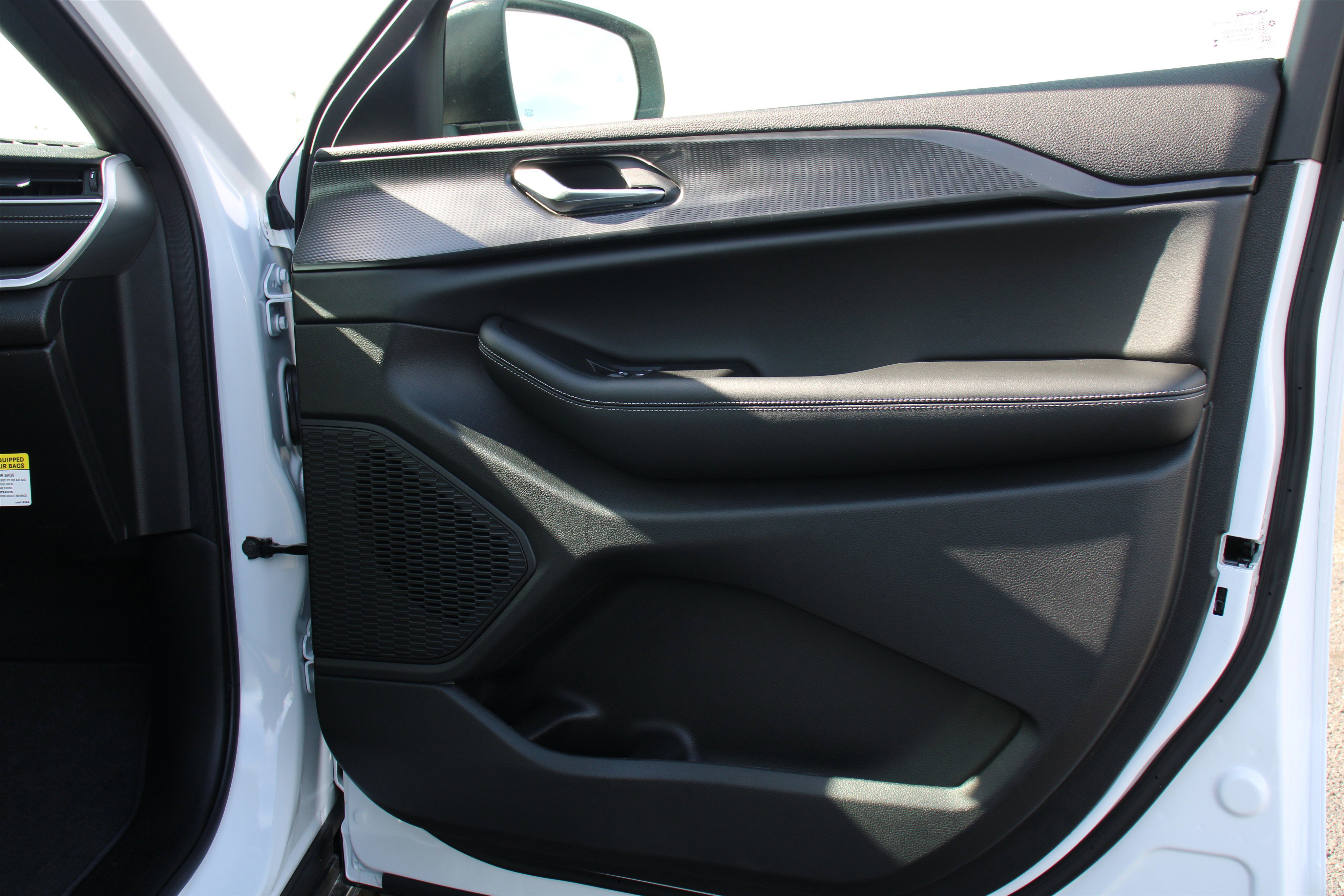 New 2025 Jeep Grand Cherokee Laredo w/ Luxury Tech Group I image 28