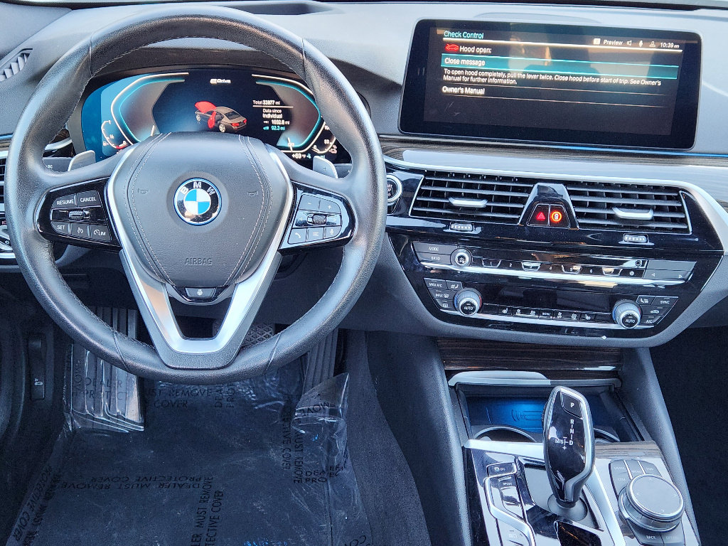 Used 2023 BMW 530e xDrive image 28