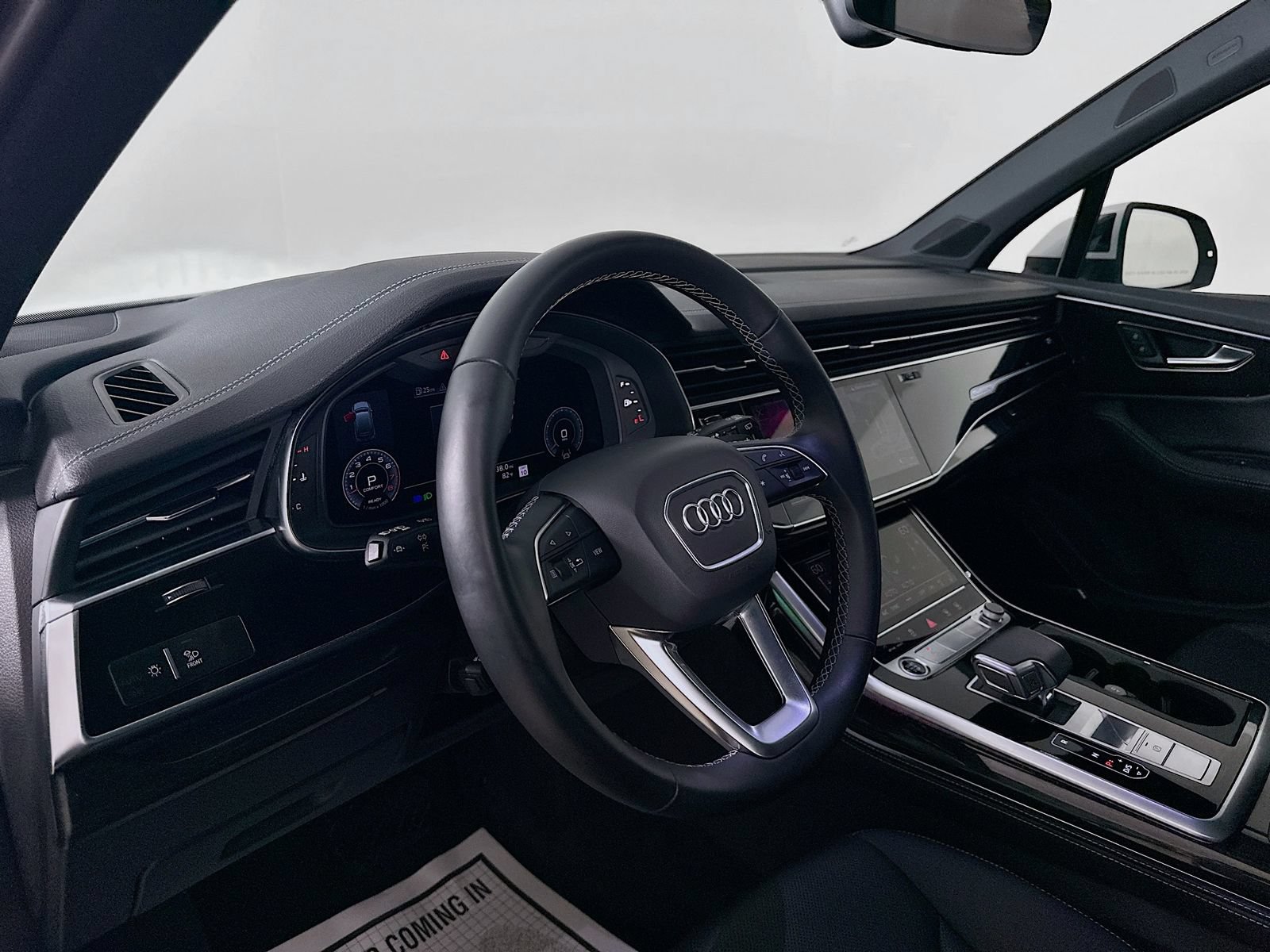 Used 2025 Audi Q7 3.0T Premium Plus w/ Premium Plus Package AWD/4WD image 33