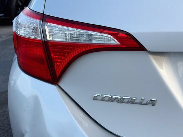 Used 2015 Toyota Corolla LE FWD image 10