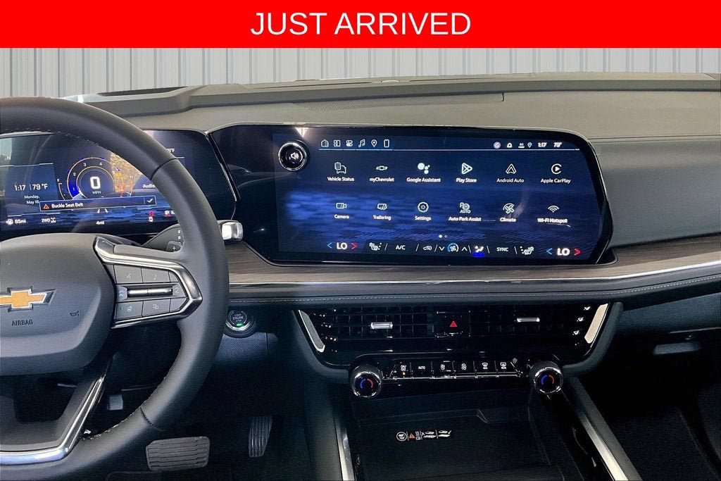New 2026 Chevrolet Suburban LT w/ Comfort Package AWD/4WD image 4