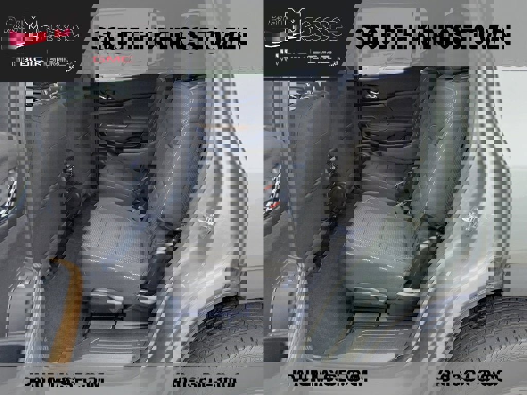 Certified 2023 GMC Acadia SLE w/ Driver Convenience Package image 7