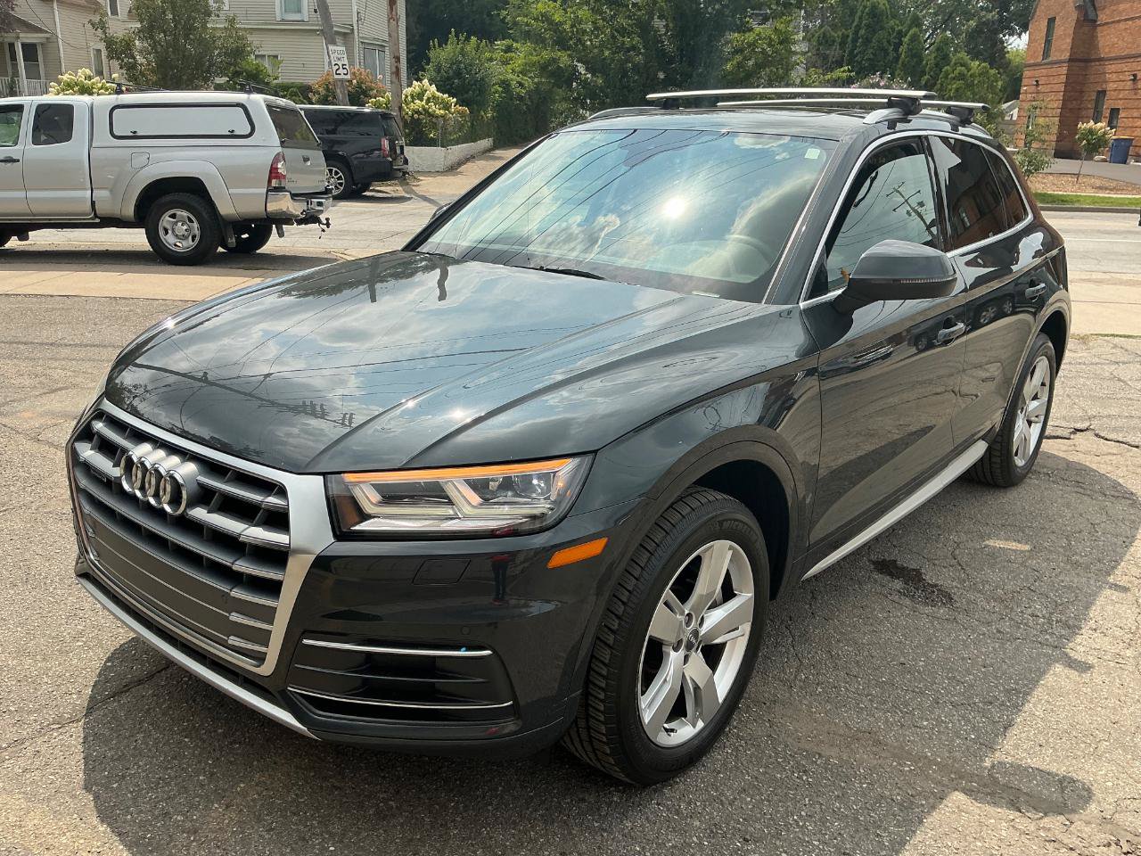 Used 2018 Audi Q5 2.0T Premium Plus w/ Premium Plus Package AWD/4WD image 8