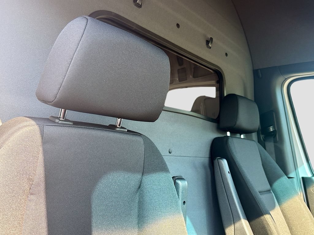 New 2025 Mercedes-Benz eSprinter 170 Cargo image 18