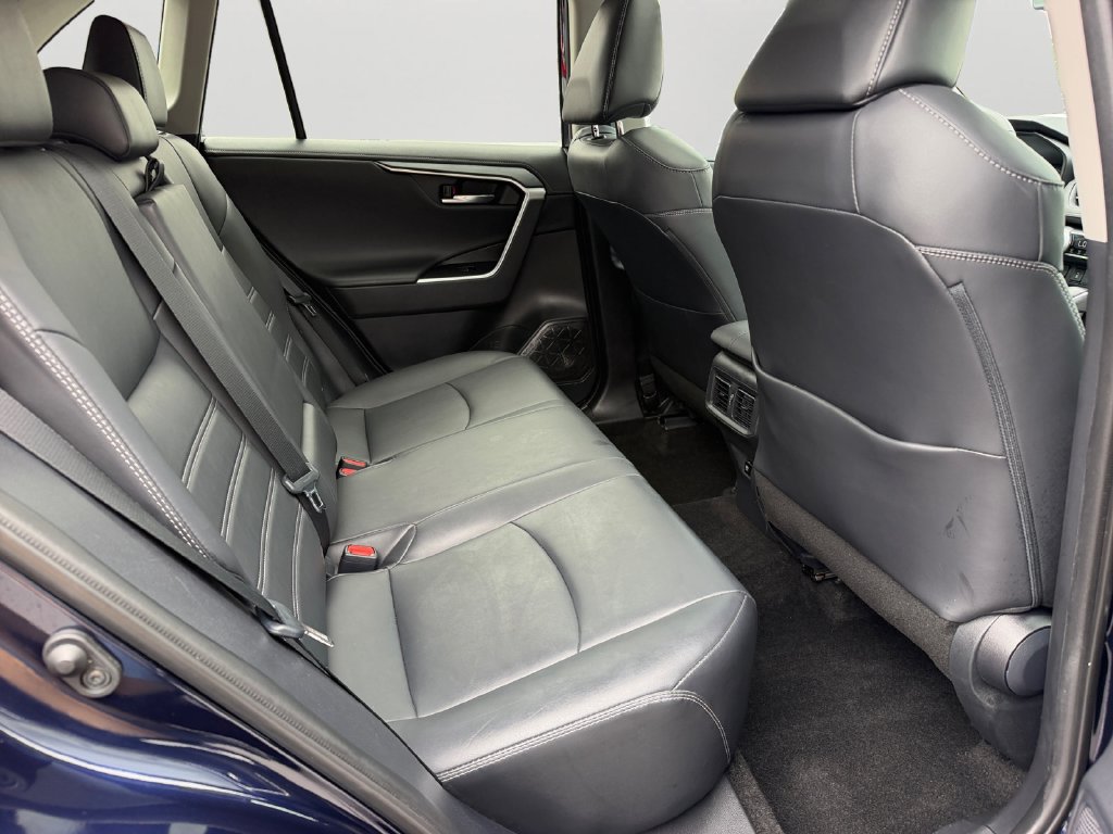 Used 2019 Toyota RAV4 Limited w/ Protection Package AWD/4WD image 9