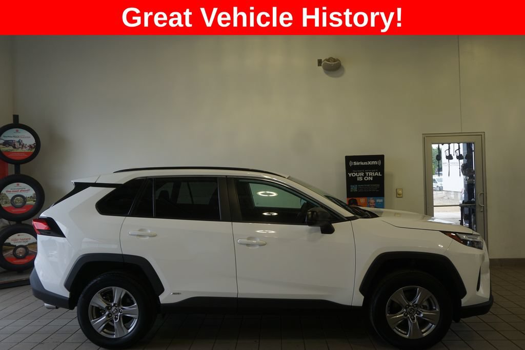 Certified 2025 Toyota RAV4 LE AWD/4WD image 2