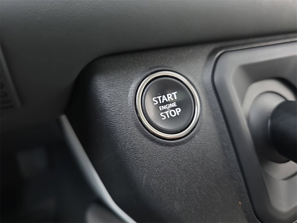 Used 2023 Land Rover Defender 130 First Edition image 27