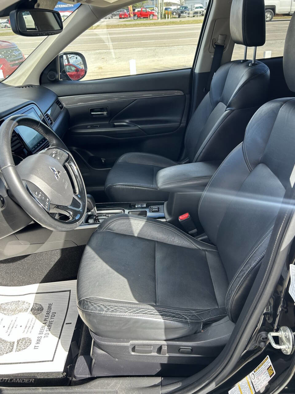 Used 2020 Mitsubishi Outlander SEL image 14