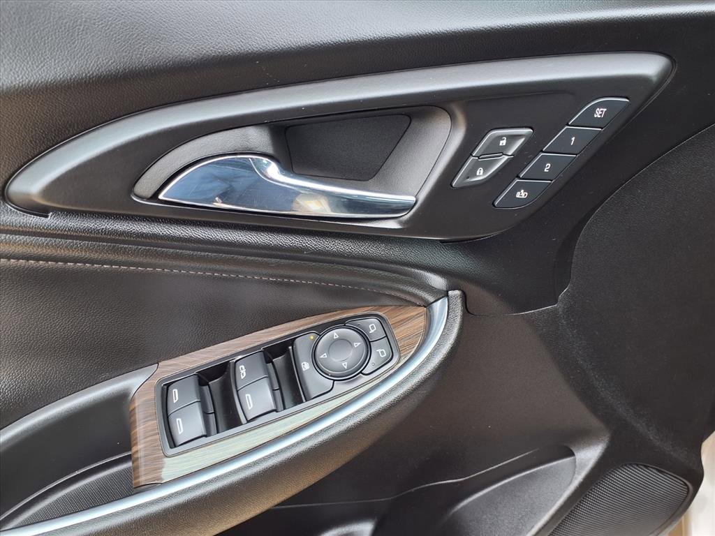 Used 2024 Chevrolet Malibu LT image 22