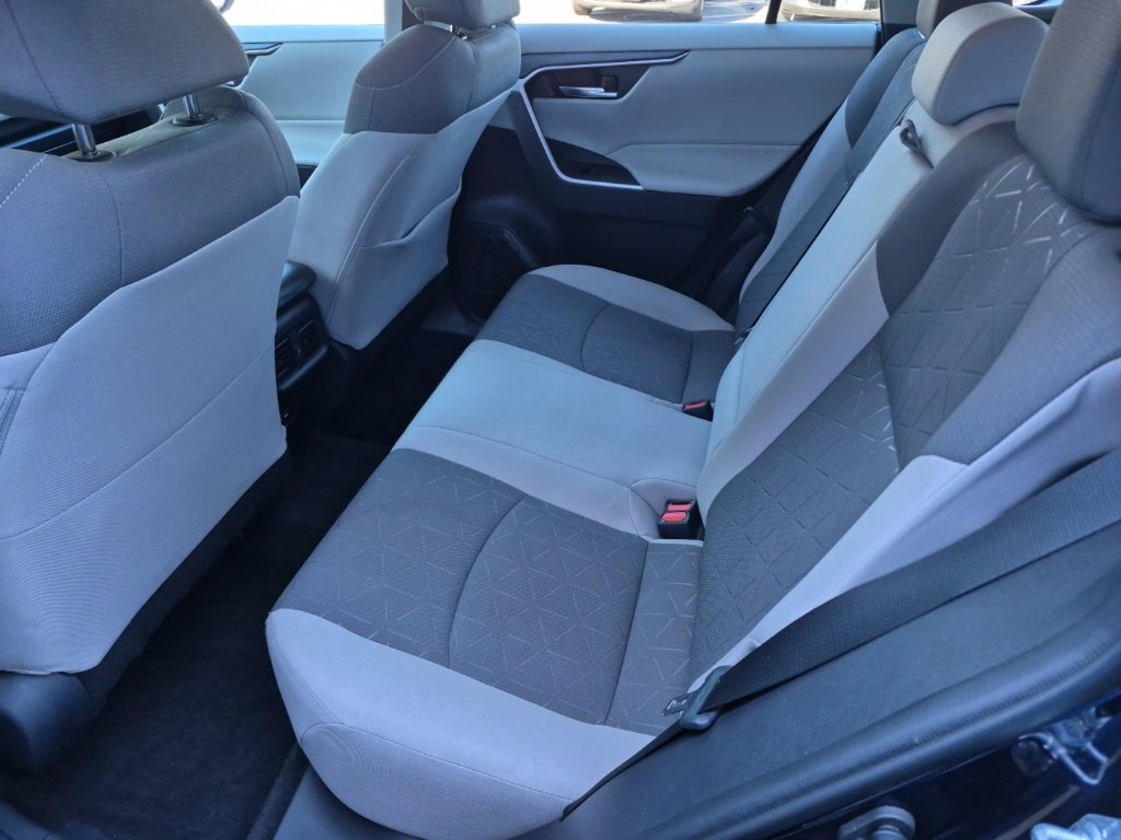 Used 2021 Toyota RAV4 XLE image 13