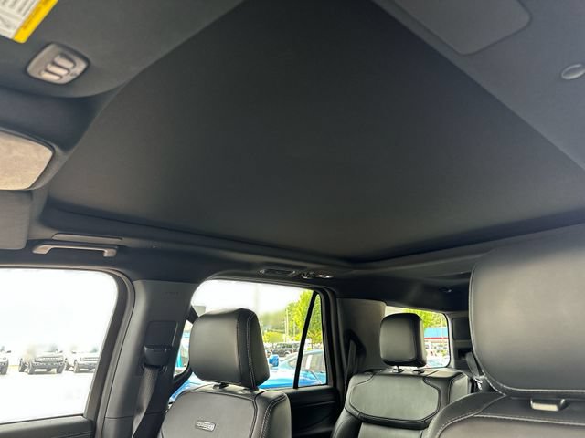 Certified 2025 Ford Expedition Platinum w/ Stealth Performance Package AWD/4WD image 22