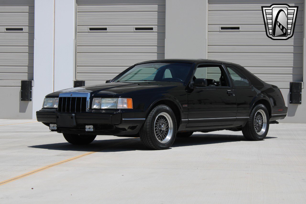 Used 1991 Lincoln Mark VII LSC image 2