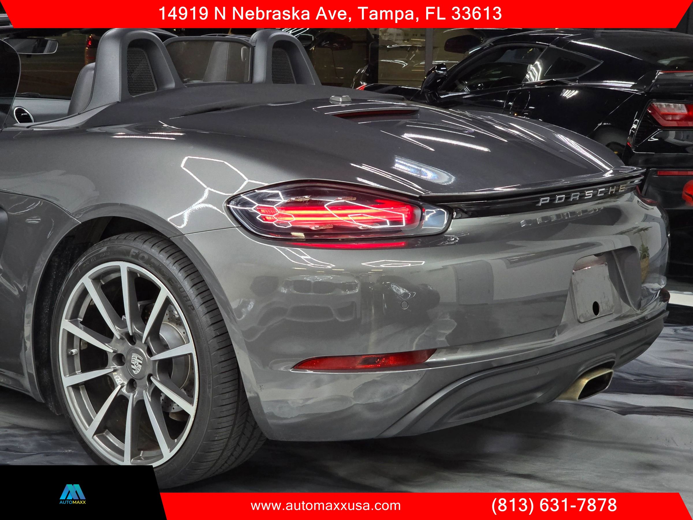 Used 2017 Porsche 718 Boxster image 4