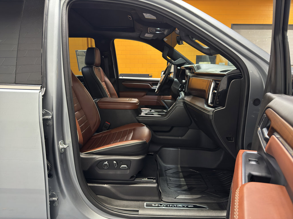 Used 2025 GMC Sierra 3500 Denali Ultimate image 22