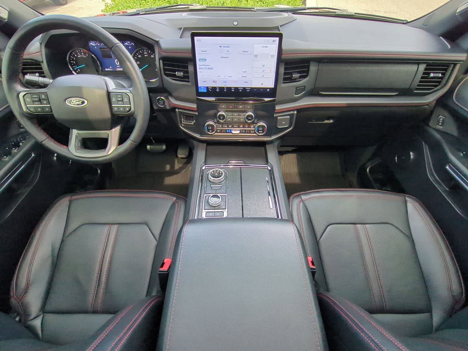 Used 2024 Ford Expedition Limited AWD/4WD image 15