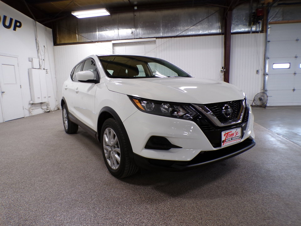 Used 2021 Nissan Rogue Sport S image 7