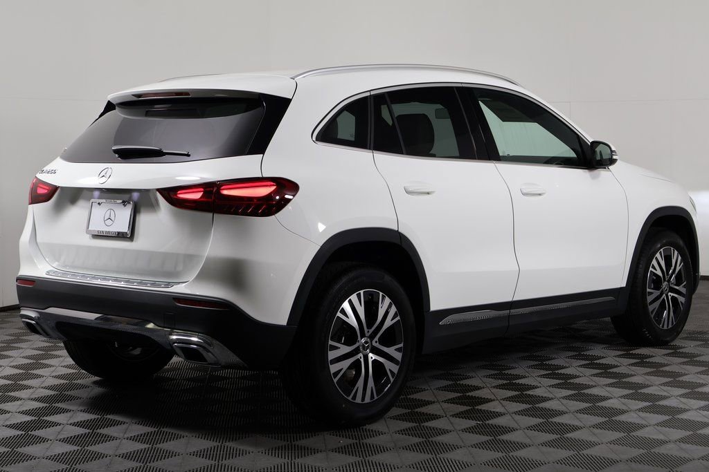 New 2026 Mercedes-Benz GLA 250 image 2