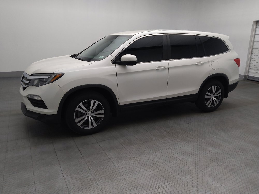 Used 2017 Honda Pilot EX image 2