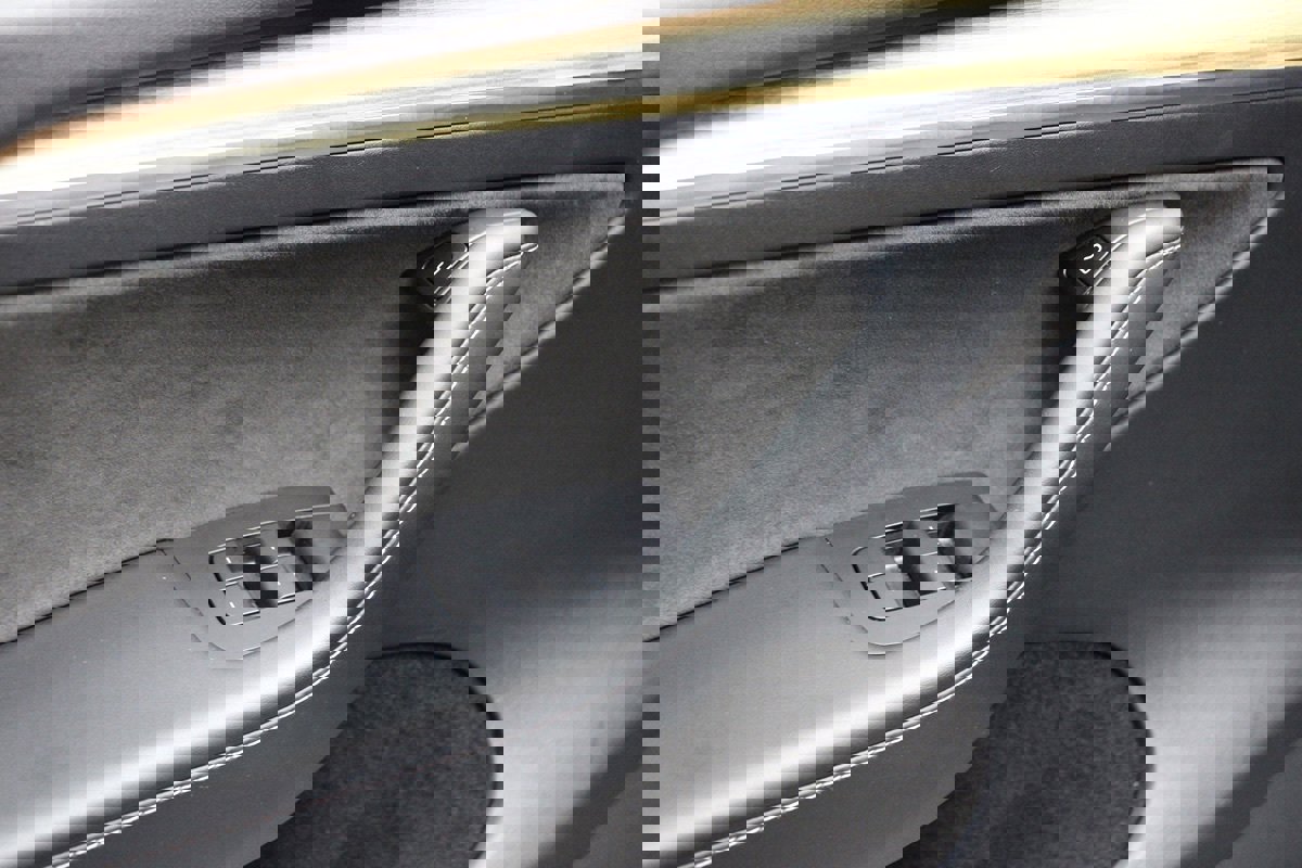 Used 2022 Tesla Model Y Performance image 36