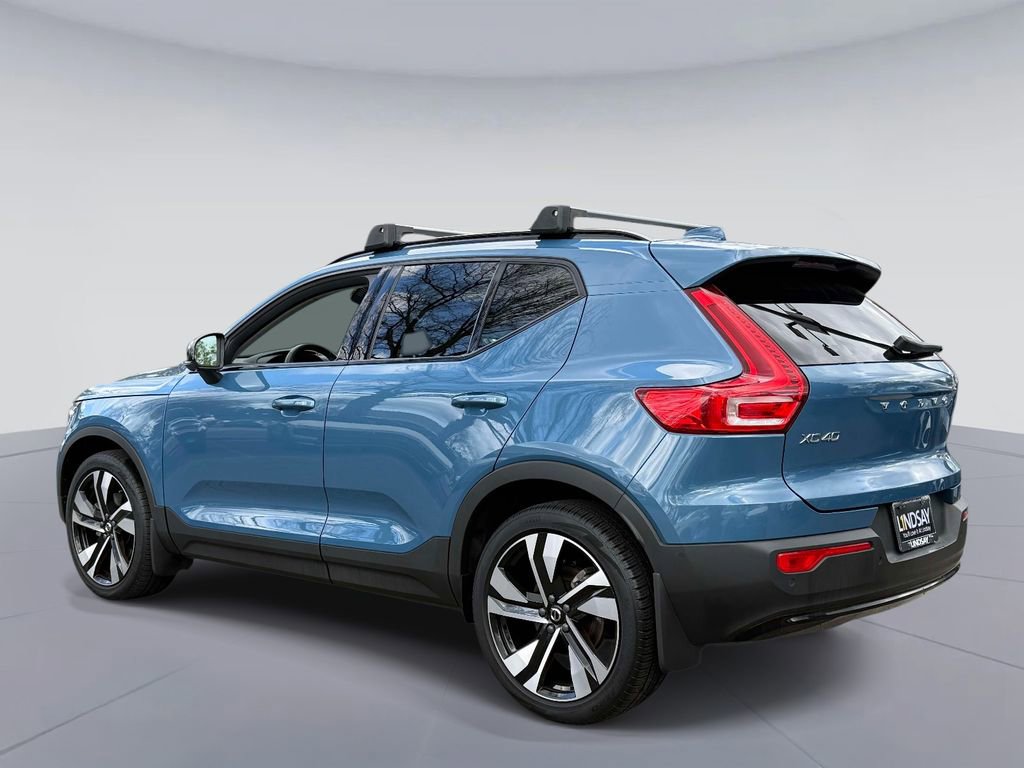 Used 2023 Volvo XC40 B5 Ultimate w/ Protection Package Premier image 12