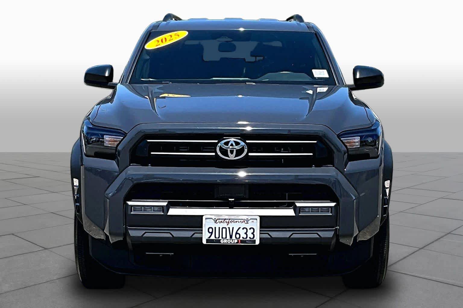 Used 2025 Toyota 4Runner SR5 AWD/4WD image 3