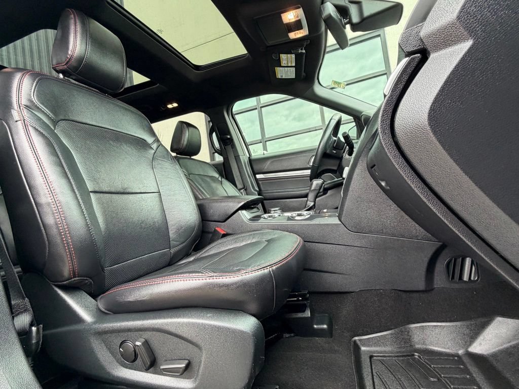 Used 2019 Ford Explorer Sport w/ Equipment Group 401A AWD/4WD image 21