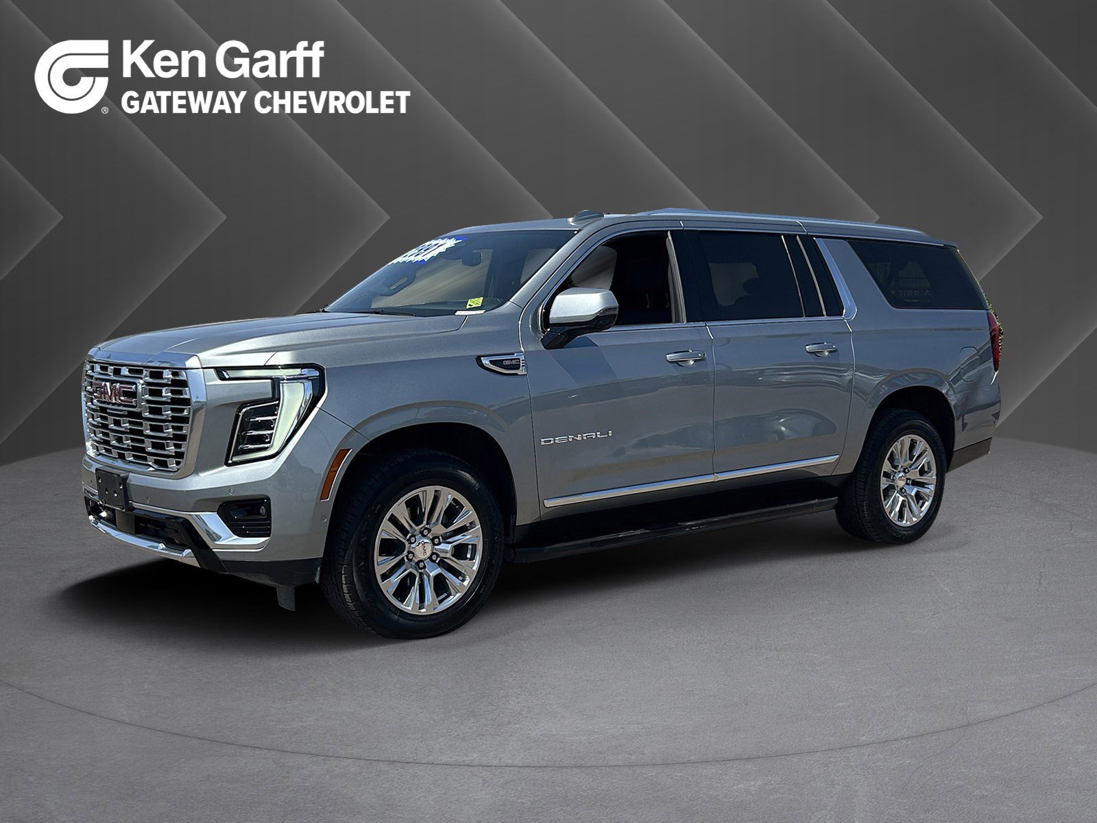 Certified 2025 GMC Yukon XL Denali AWD/4WD image 1