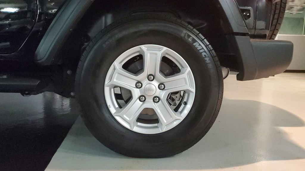 Used 2022 Jeep Wrangler Sport S image 6