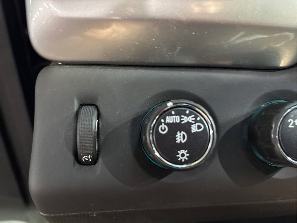 Used 2019 Chevrolet Tahoe LT w/ LT Signature Package image 24