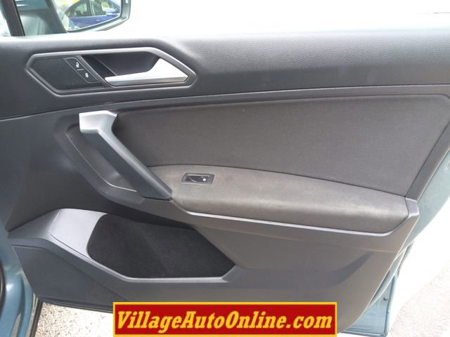 Used 2019 Volkswagen Tiguan S image 31