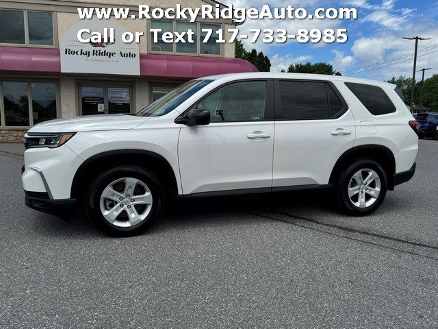 Used 2023 Honda Pilot LX image 4