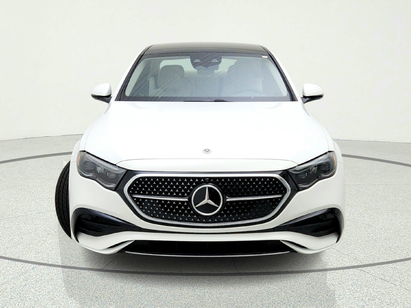 New 2026 Mercedes-Benz E 450 4MATIC Sedan image 3