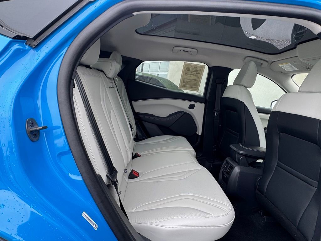 Used 2023 Ford Mustang Mach-E Premium image 30