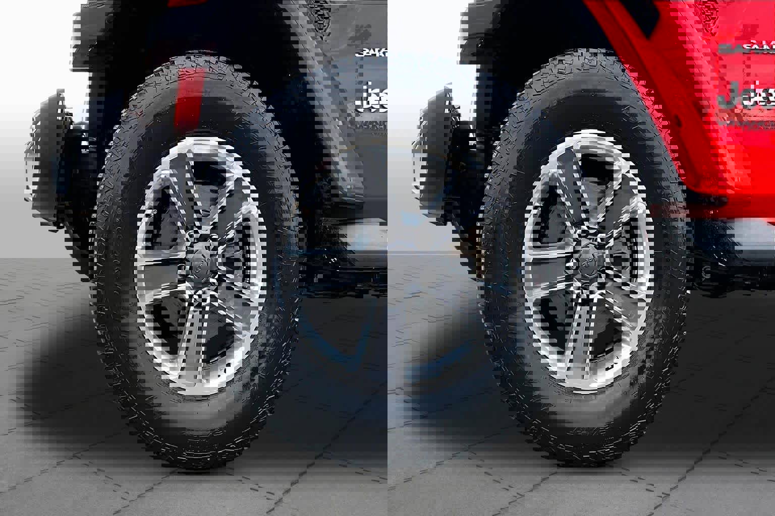 Used 2018 Jeep Wrangler Unlimited Sahara image 10