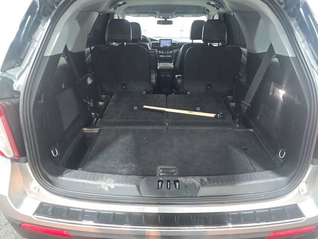 Used 2024 Ford Explorer Limited AWD/4WD image 15