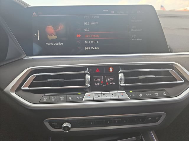 Used 2021 BMW X7 xDrive40i w/ Luxury Seating Package AWD/4WD image 16