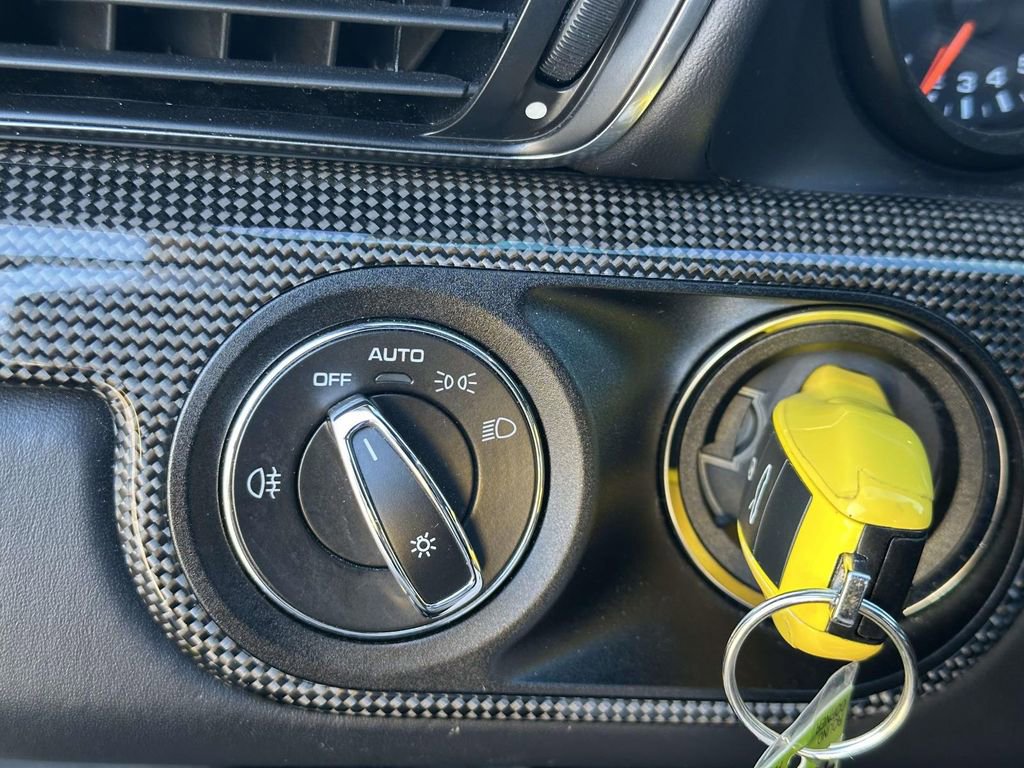 Used 2018 Porsche 911 Carrera 4S image 19