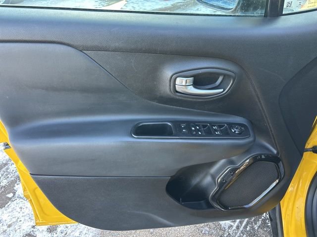 Used 2018 Jeep Renegade Altitude image 10