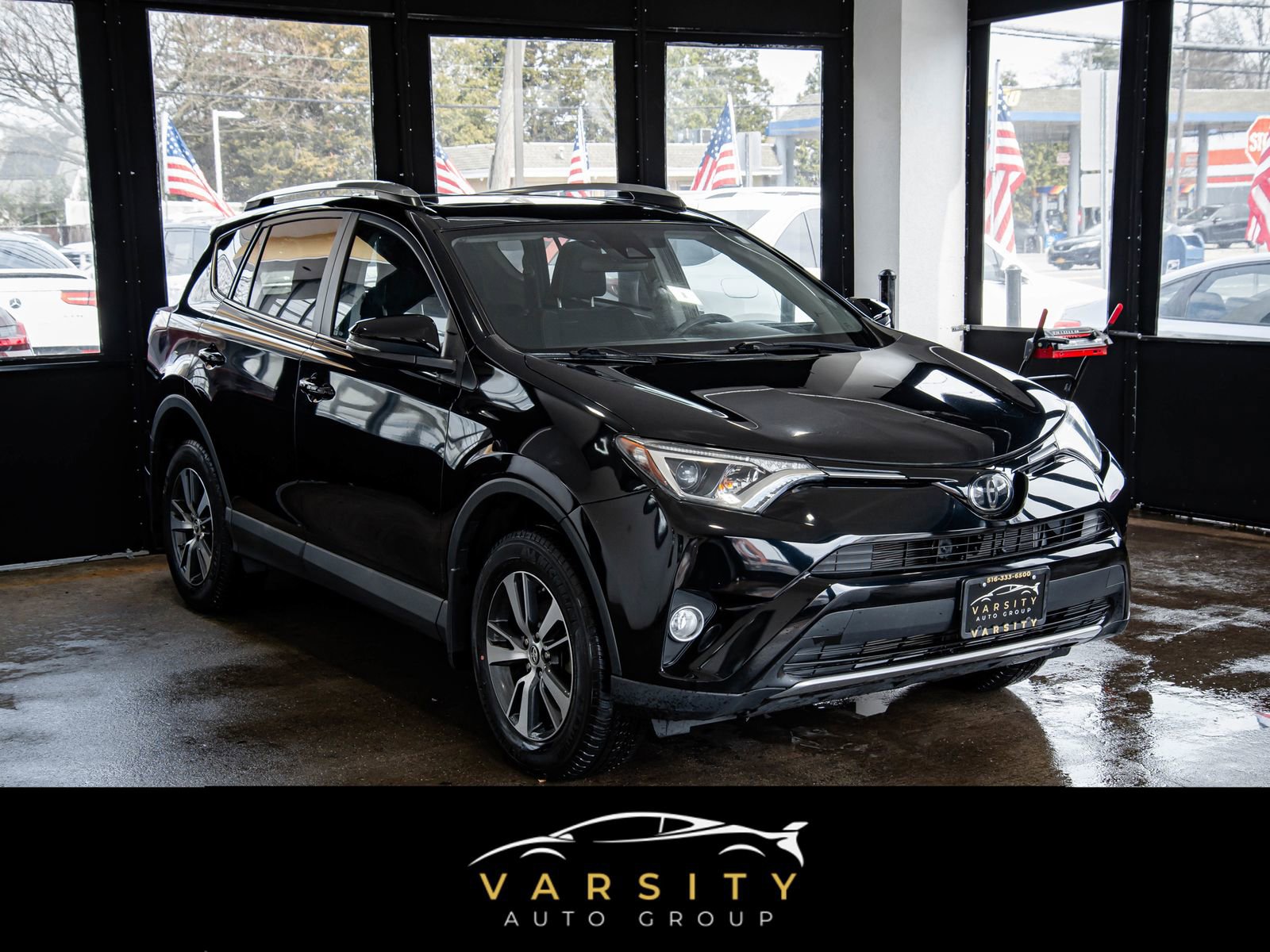 Used 2018 Toyota RAV4 XLE w/ Plus Extra Value Package image 3