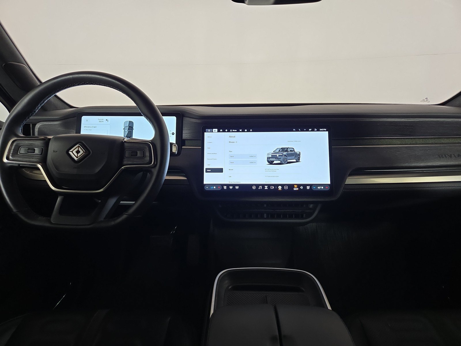 Used 2025 Rivian R1T Adventure AWD/4WD image 25