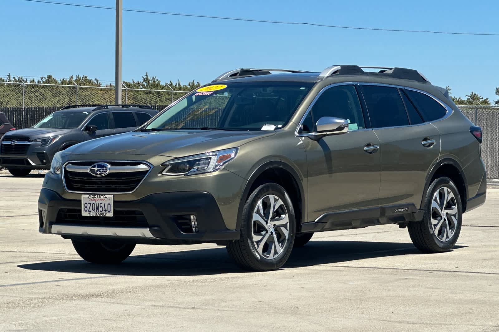 Used 2022 Subaru Outback Touring AWD/4WD image 7
