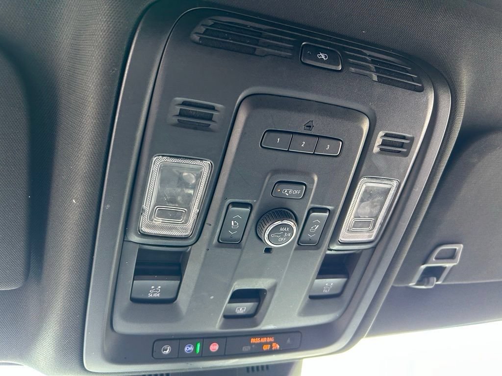 Used 2021 Cadillac Escalade Premium Luxury w/ Driver Assist Tech Package AWD/4WD image 63