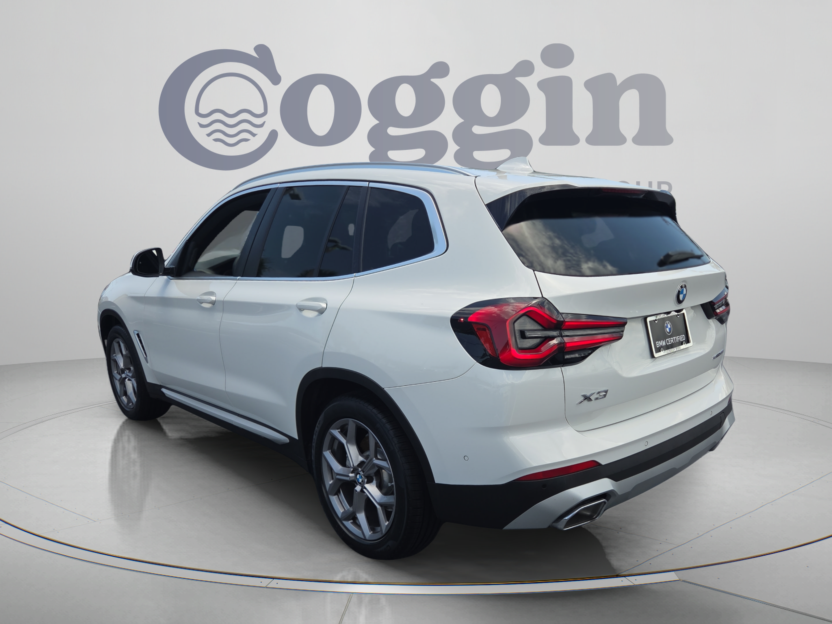Used 2024 BMW X3 sDrive30i w/ Convenience Package RWD image 3
